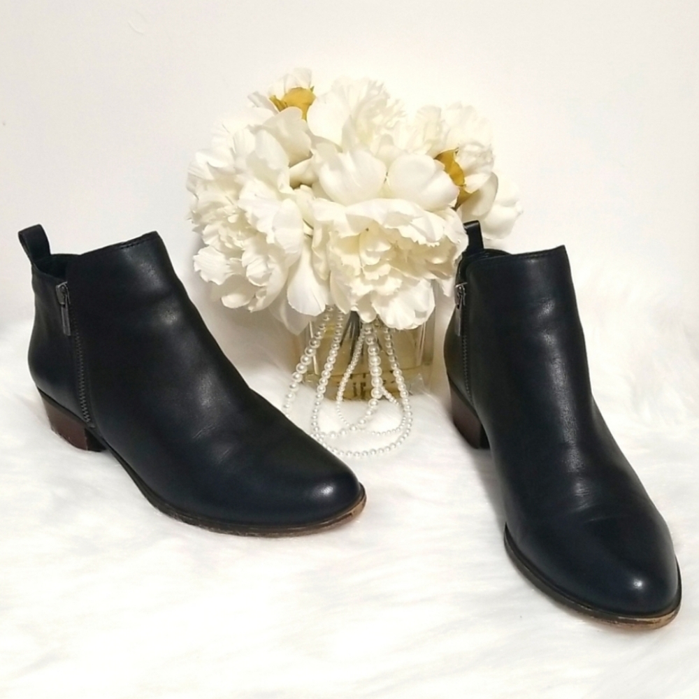 LUCKY BRAND L-K BASEL Smooth Leather Ankle Boots